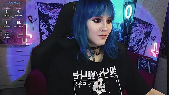 little Elika online show from 03.07.25