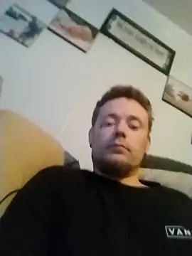 Snapshot of dadyyD95 chatting on 03.26.26 dadyyD95 online show from 03.26.26