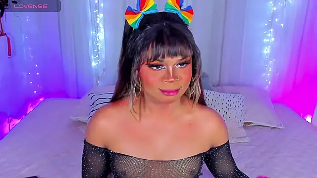 CuteRomi online show from 01.15.25