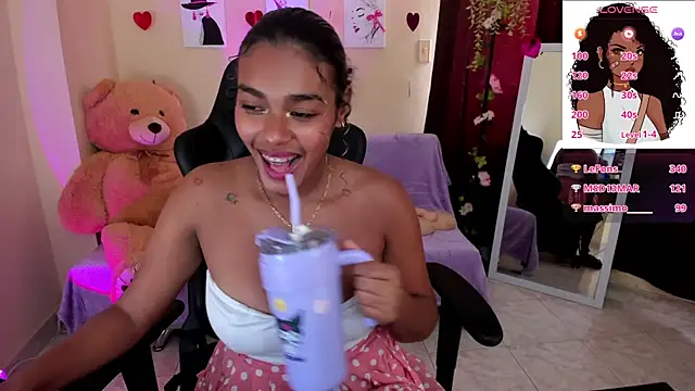 Snapshot of aleja_montiel__ chatting on 03.12.25 aleja montiel online show from 03.12.25