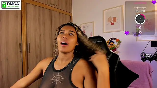 Snapshot of aleja_montiel__ chatting on 10.16.25 aleja montiel online show from 10.16.25