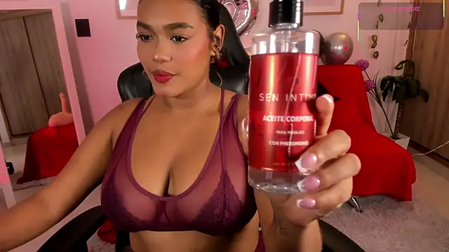 aleja montiel   online show from 04.01.26