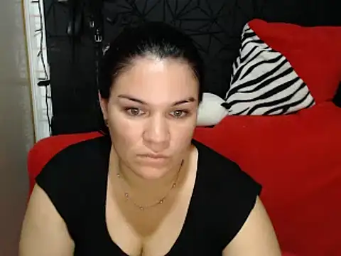 Snapshot of love_and_Lust chatting on 12.18.24 love and Lust online show from 12.18.24