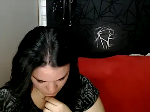 Snapshot of love_and_Lust chatting on 01.28.25 love and Lust online show from 01.28.25