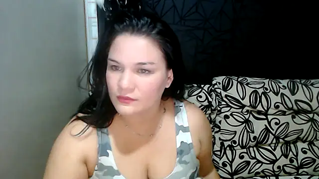 Snapshot of love_and_Lust chatting on 02.22.25 love and Lust online show from 02.22.25