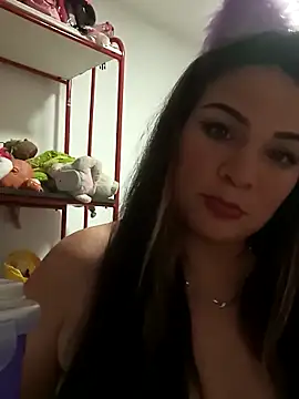 Snapshot of love_and_Lust chatting on 11.20.25 love and Lust online show from 11.20.25