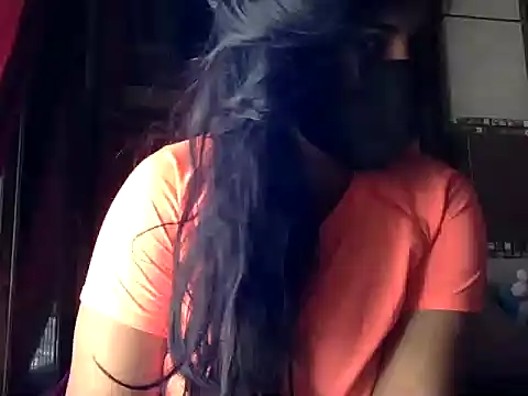 Snapshot of HaaniKaur chatting on 11.06.25 HaaniKaur online show from 11.06.25