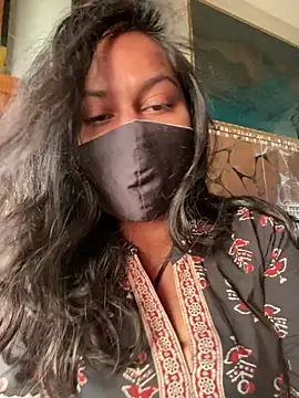 Snapshot of HaaniKaur chatting on 01.14.26 HaaniKaur online show from 01.14.26