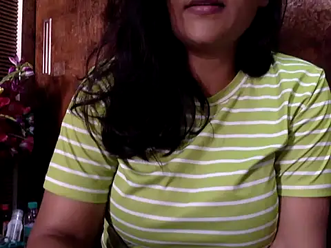 Snapshot of HaaniKaur chatting on 02.04.26 HaaniKaur online show from 02.04.26
