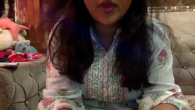Snapshot of HaaniKaur chatting on 03.12.26 HaaniKaur online show from 03.12.26