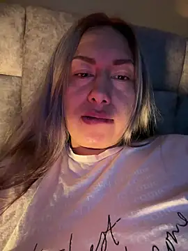 xLadyScarlettx online show from 01.03.25