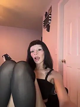 Snapshot of Gothbabbi chatting on 03.10.26 Gothbabbi online show from 03.10.26