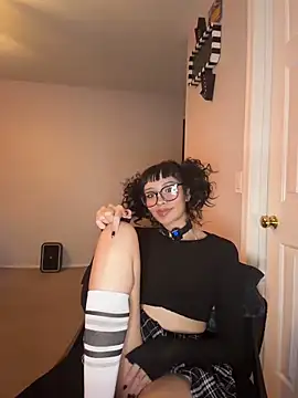 Snapshot of Gothbabbi chatting on 03.18.26 Gothbabbi online show from 03.18.26