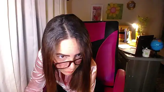 Snapshot of danielle_rose_1 chatting on 05.26.26 danielle rose 1 online show from 05.26.26