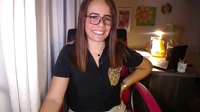 Snapshot of danielle_rose_1 chatting on 07.16.26 danielle rose 1 online show from 07.16.26