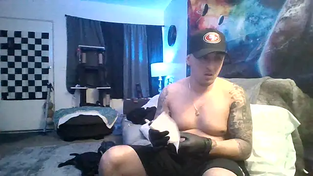 Snapshot of Antoniothedon chatting on 12.08.24 Antoniothedon online show from 12.08.24