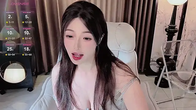 Snapshot of Yaikun0-0 chatting on 10.17.25 Yaikun0-0 online show from 10.17.25