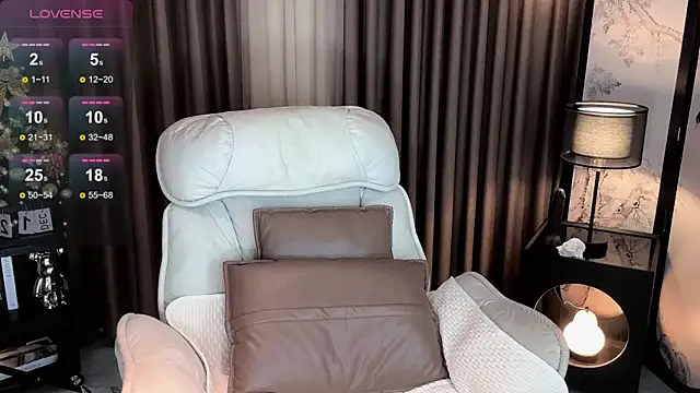 Snapshot of Yaikun0-0 chatting on 12.23.25 Yaikun0-0 online show from 12.23.25