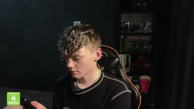 Keytaro online show from 11.24.25