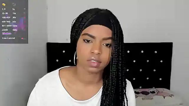 Snapshot of Marce_22 chatting on 01.18.25 Marce 22 online show from 01.18.25