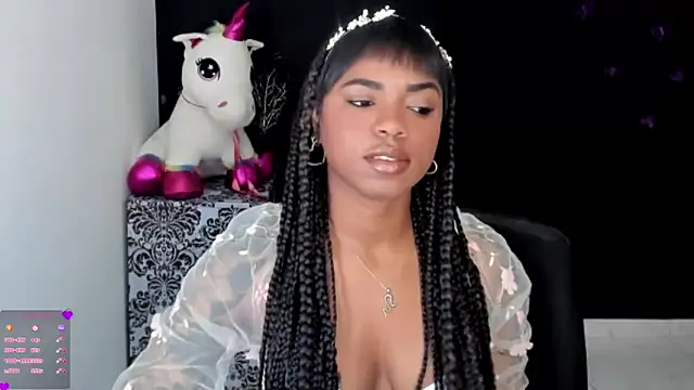 Snapshot of Marce_22 chatting on 11.03.25 Marce 22 online show from 11.03.25