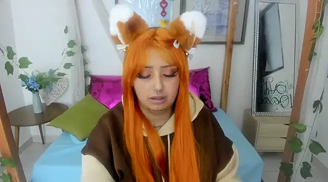 Snapshot of lussyevans24 chatting on 02.14.25 lussyevans24 online show from 02.14.25