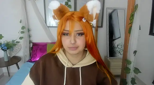 Snapshot of lussyevans24 chatting on 02.14.25 lussyevans24 online show from 02.14.25