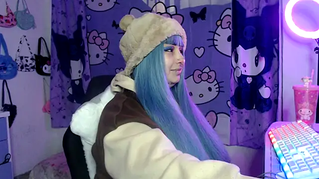 Snapshot of lussyevans24 chatting on 10.12.25 lussyevans24 online show from 10.12.25