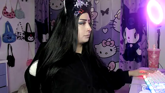 Snapshot of lussyevans24 chatting on 11.09.25 lussyevans24 online show from 11.09.25