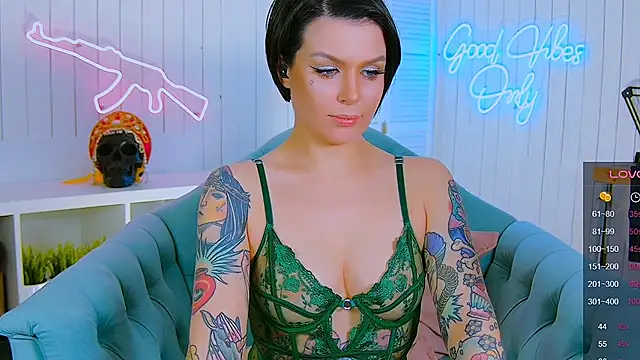 My toys pink online show from 03.02.25