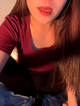 Snapshot of PussyWet_ chatting on 11.27.25 PussyWet online show from 11.27.25