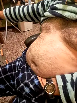 Snapshot of Escondido52 chatting on 12.13.24 Escondido52 online show from 12.13.24