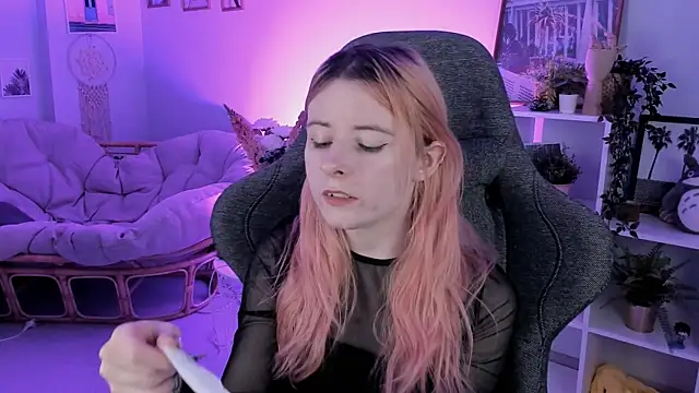 LexiWenford online show from 01.22.25