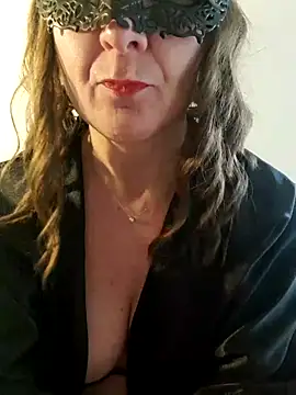 Viola8p online show from 02.20.25