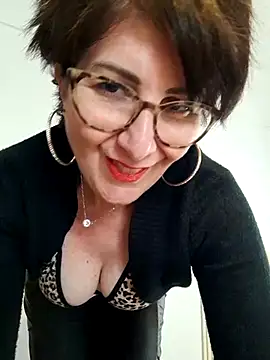 Viola8p online show from 05.17.26