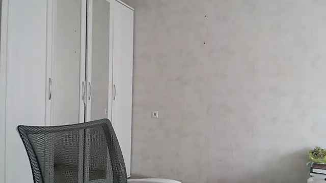 Snapshot of Devil_Goddess chatting on 03.17.25 Devil Goddess online show from 03.17.25