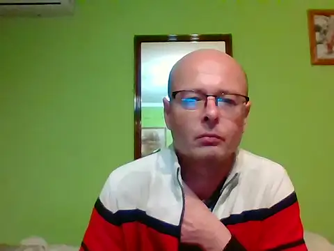 Snapshot of Tiger202441 chatting on 10.10.25 Tiger202441 online show from 10.10.25