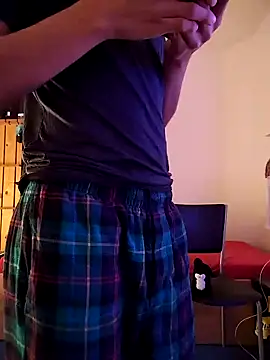 Snapshot of Dennis_2024 chatting on 01.08.25 Dennis 2024 online show from 01.08.25