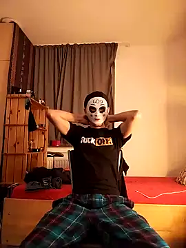 Snapshot of Dennis_2024 chatting on 01.09.25 Dennis 2024 online show from 01.09.25