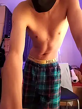 Snapshot of Dennis_2024 chatting on 01.24.25 Dennis 2024 online show from 01.24.25