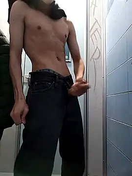 Snapshot of Dennis_2024 chatting on 10.27.25 Dennis 2024 online show from 10.27.25