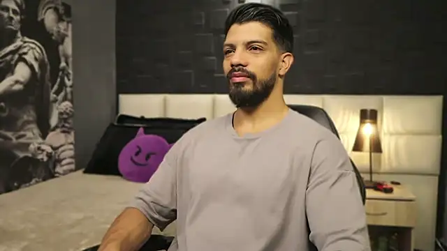 DannSaenz online show from 02.25.25