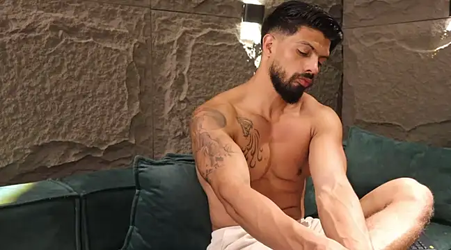 DannSaenz online show from 03.11.25