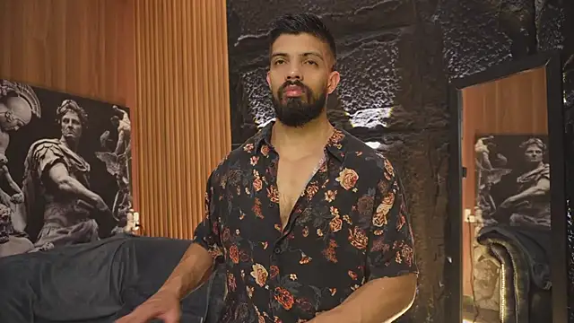 DannSaenz online show from 10.10.25