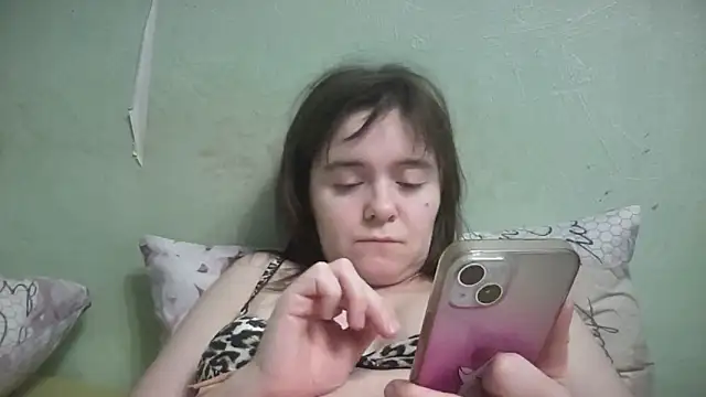 Diamond Tyler online show from 02.12.26