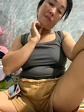 Linaannn online show from 11.11.25