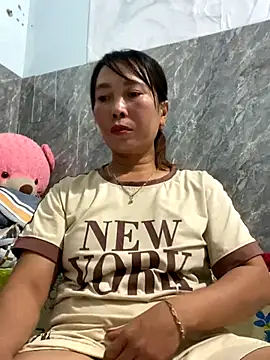 Linaannn online show from 12.15.25