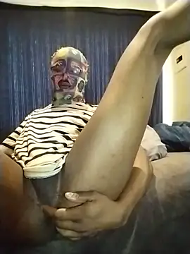 Snapshot of Convertiblechulo chatting on 01.13.25 Convertiblechulo online show from 01.13.25