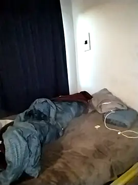 Snapshot of Convertiblechulo chatting on 10.22.25 Convertiblechulo online show from 10.22.25