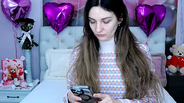 VioletUmi online show from 02.14.25